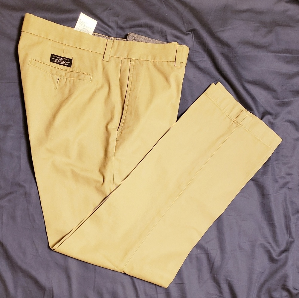 Banana Republic Men Khakis